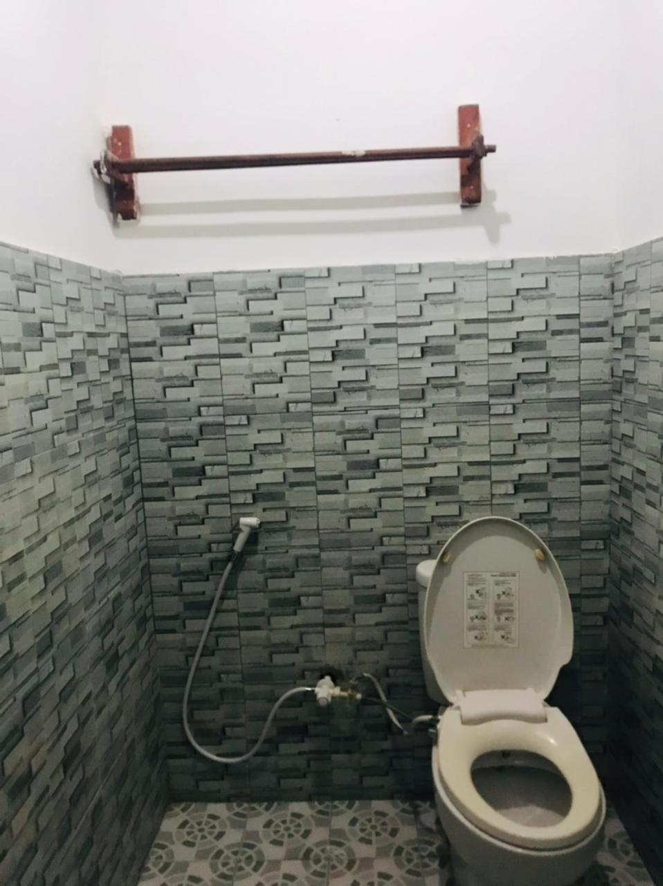Kampung Homestay Kuta  外观 照片